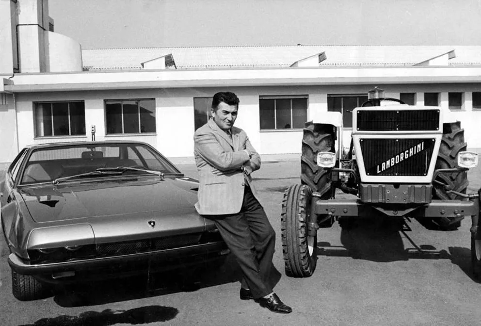 Ferruccio Lamborghini with a Jarama and a tractor of his brand, 1970