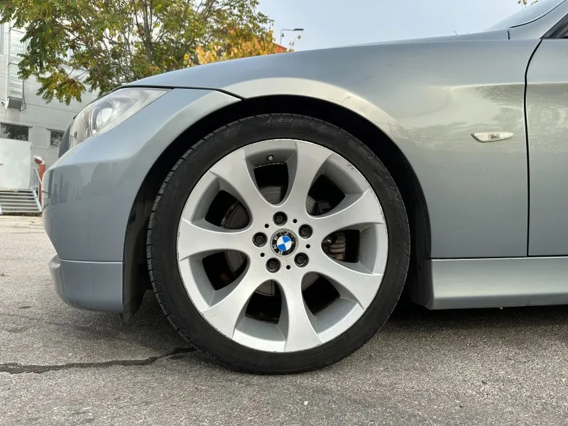 BMW 320 D Перфектна Image 8