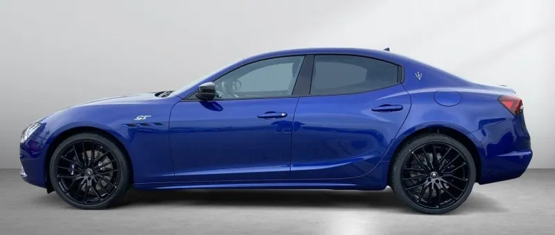 Maserati Ghibli GT Hybrid =Nerissimo Package= Carbon Гаранция Image 4