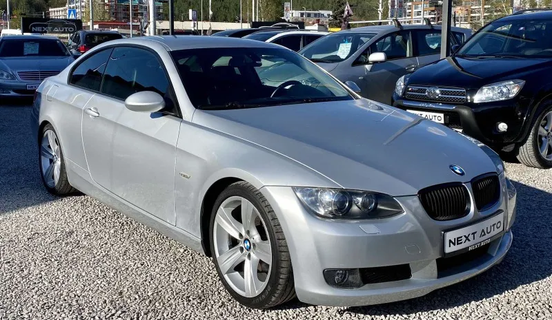 BMW 320 D COUPE Image 3