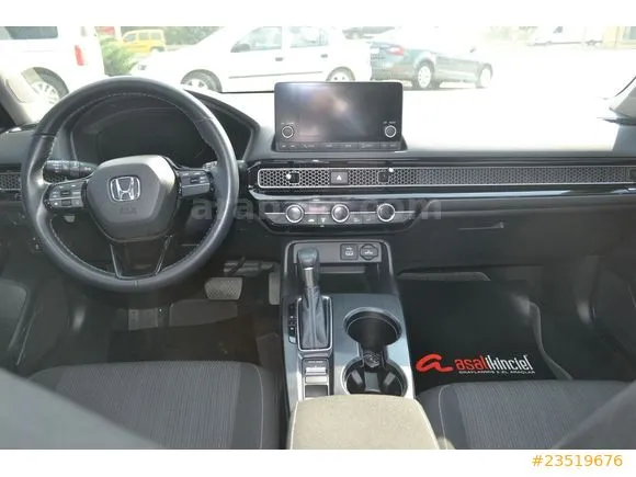 Honda Civic 1.5 i-VTEC Elegance Image 6